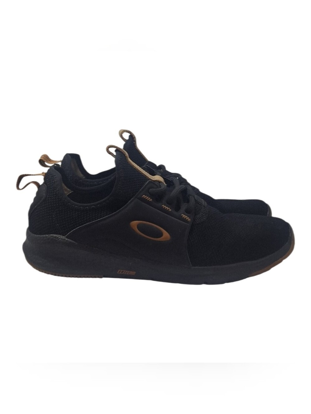 Oakley Dry OS Men's trainers Shoes US 8 Black Tan Sneakers